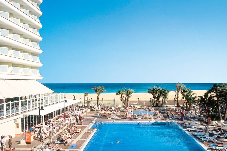 piscina-hotel-riu-oliva-beach-resort-2.jpg