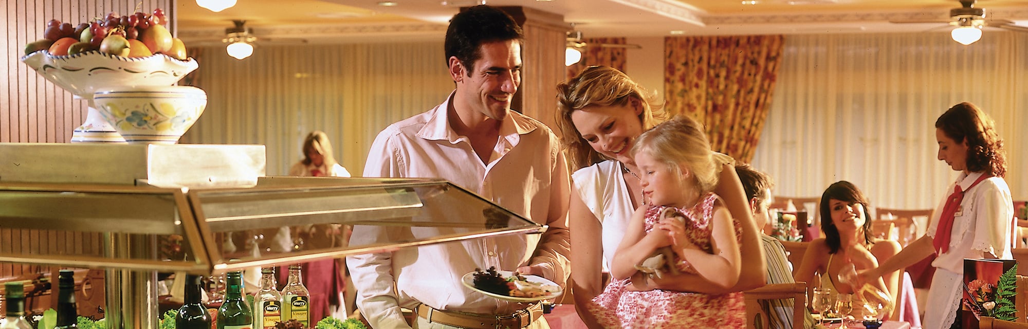 hero-gastronomia-hotel-riu-oliva-beach.jpg