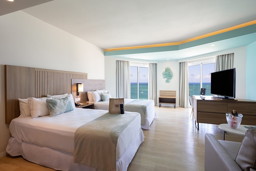 SJFE-room-riu-palace-antillas.jpg