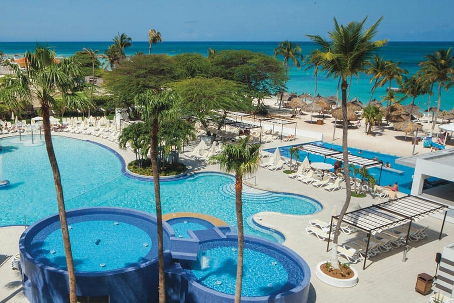 pool-riu-palace-antillas-3.jpg