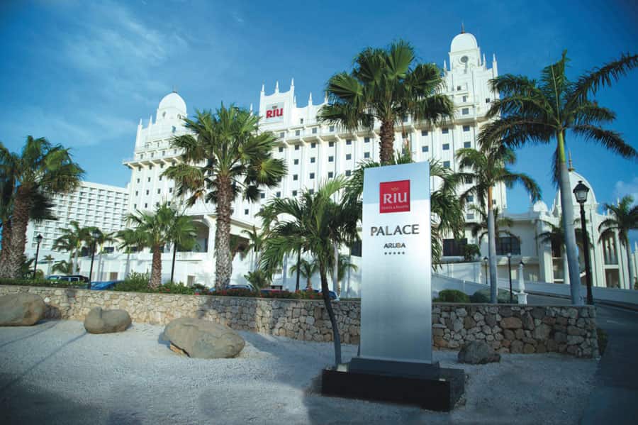 ARU-15-003-hotel-riu-palace-aruba.jpg