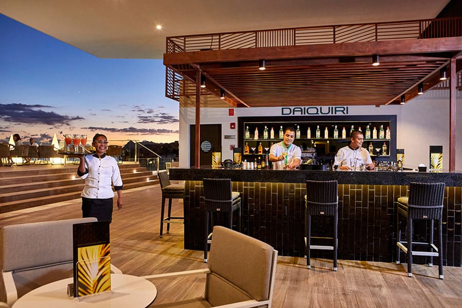 Bar-riu-palace-baja-california-2.jpg