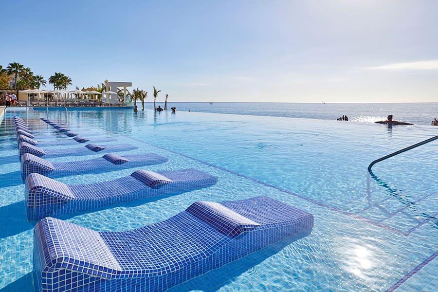 pools-riu-palace-baja-california-4.jpg