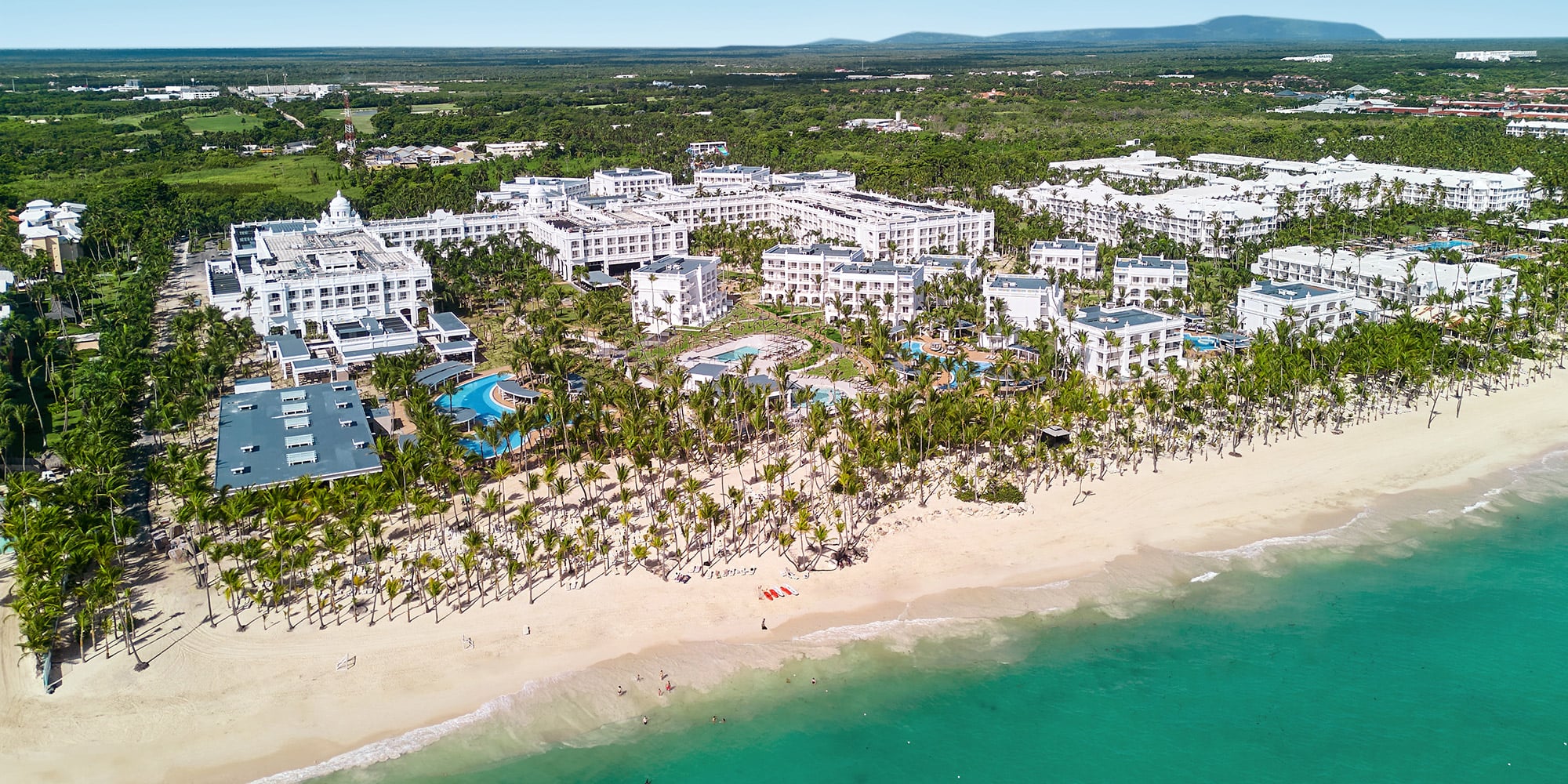 new-slide-hotel-riu-palace-bavaro-2.jpg