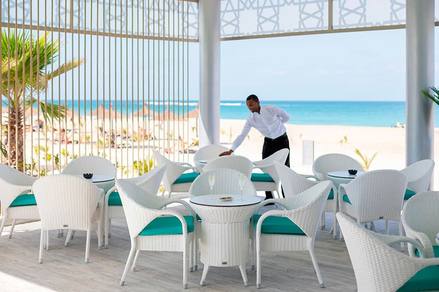 Pool-bar-hotel-riu-palace-boavista.jpg