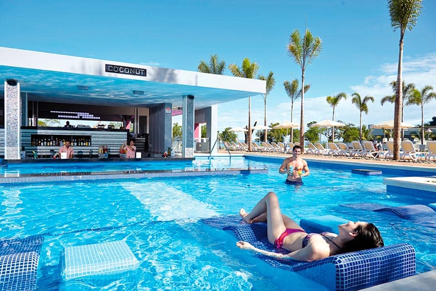pool-riu-palace-costa-rica-3.jpg