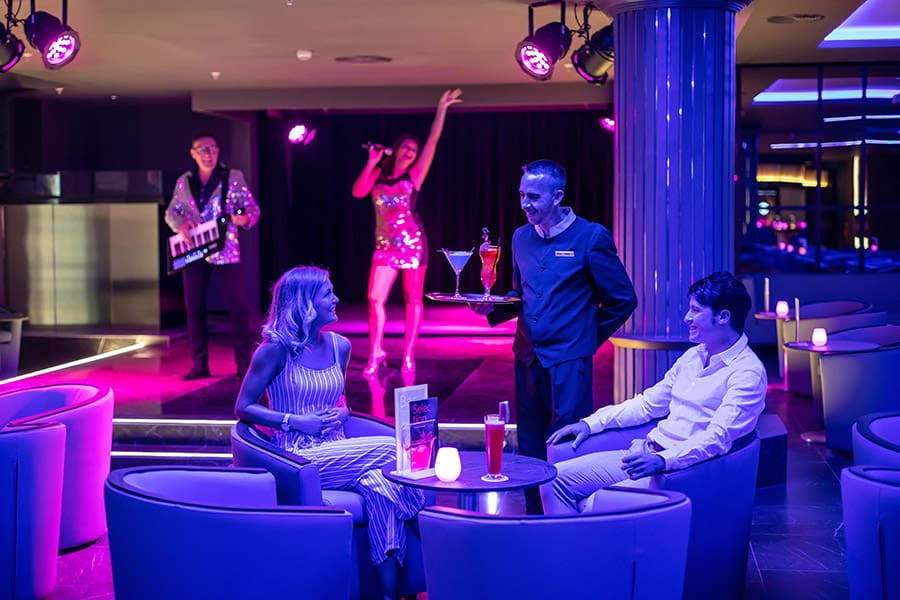 Lounge-bar-riu-palace-jandaia.jpg