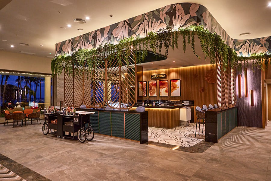Bar-xmu-hotel-riu-palace-mauritius.jpg