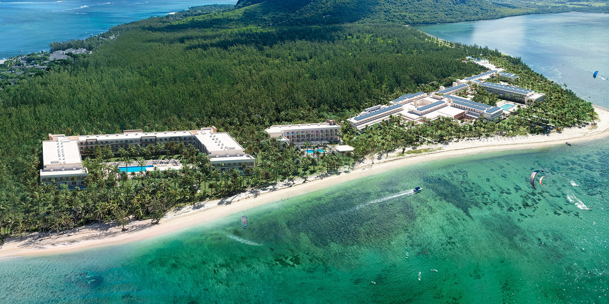 model-slide-hotel-riu-palace-mauritius.jpg