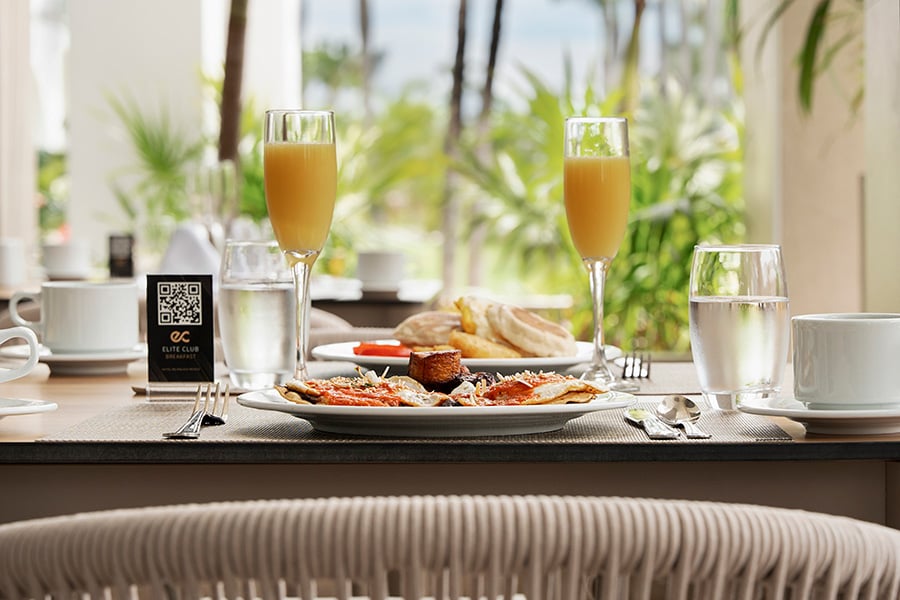 elite-club-breakfast-riu-palace-mexico.jpg
