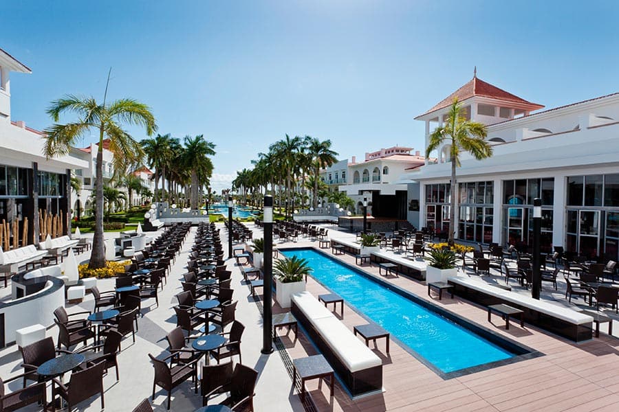 Bar-riu-palace-mexico-6.jpg
