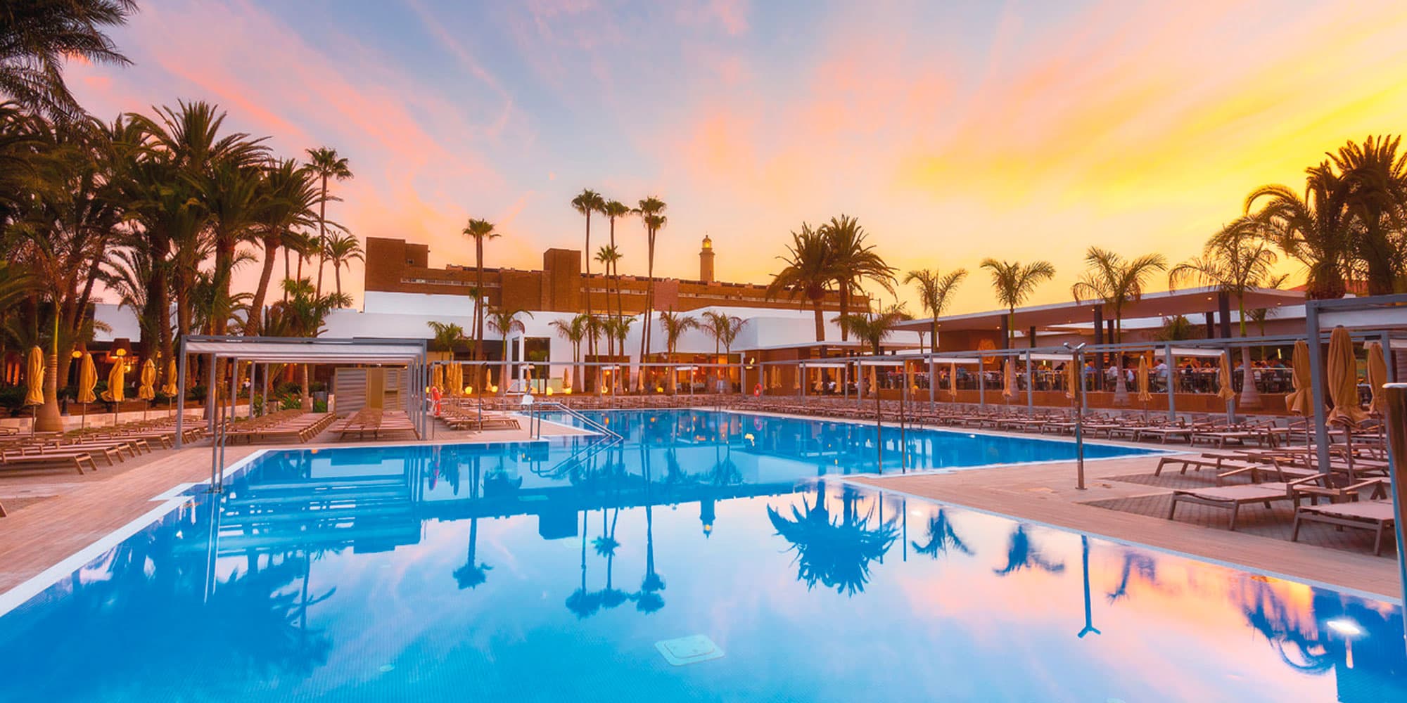 slide-hotel-riu-palace-oasis-3.jpg