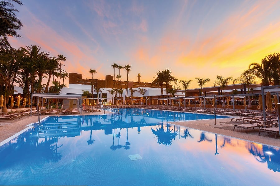 piscina-hotel-riu-palace-oasis-7.jpg