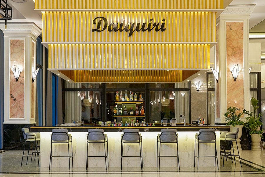 Lobby-bar-riu-palace-pacifico.jpg