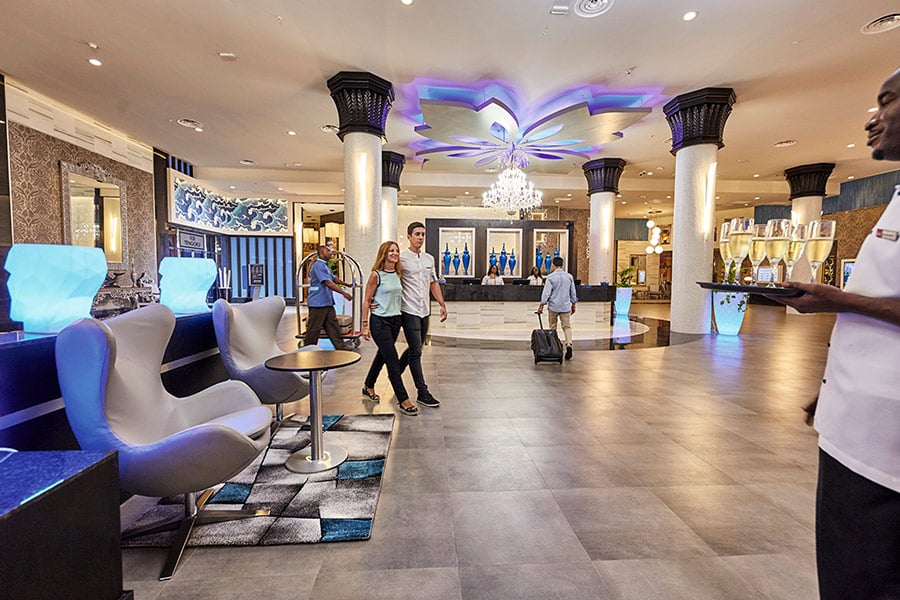 lobby-riu-palace-paradise-island-2.jpg