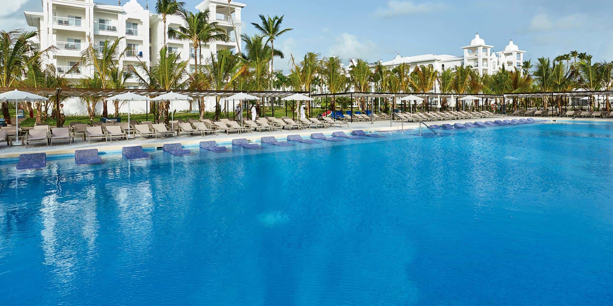 slide-hotel-riu-palace-punta-cana.jpg