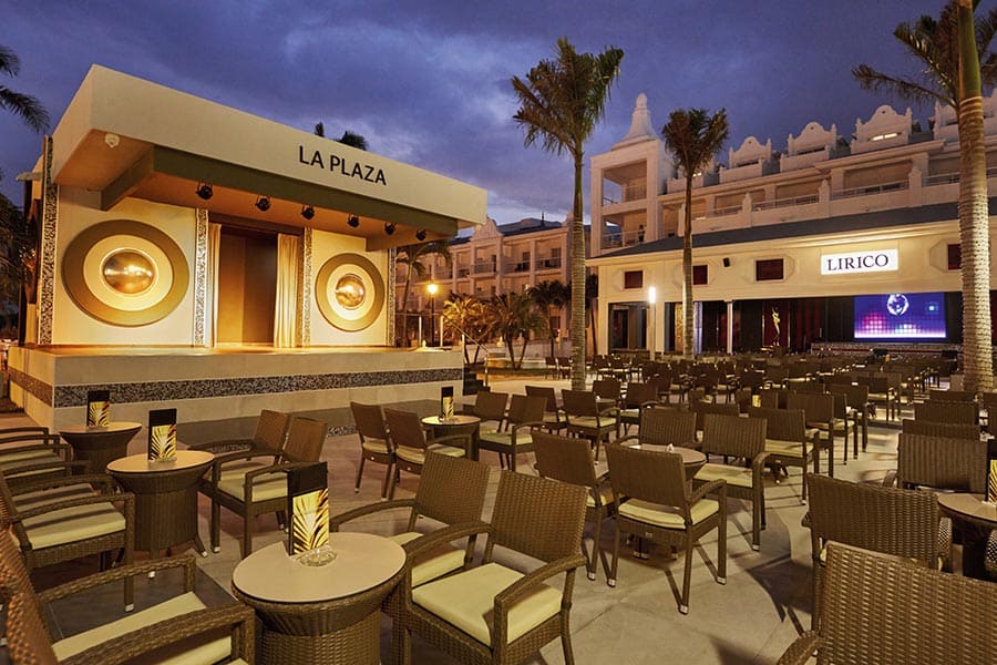 Lounge-bar-riu-palace-riviera-maya-2.jpg