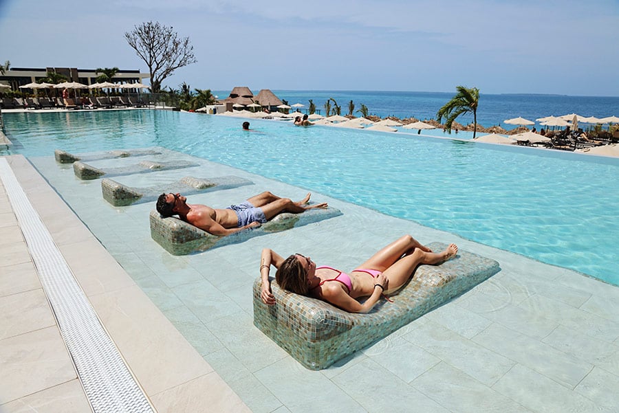 Pools-riu-palace-swahili-2.jpg