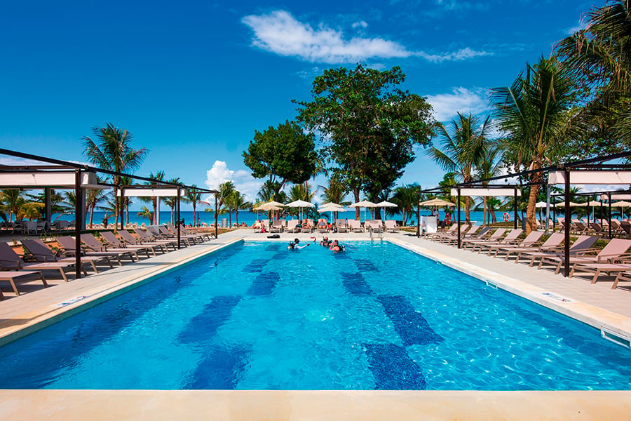 Pools-hotel-riu-palace-tropical-bay.jpg