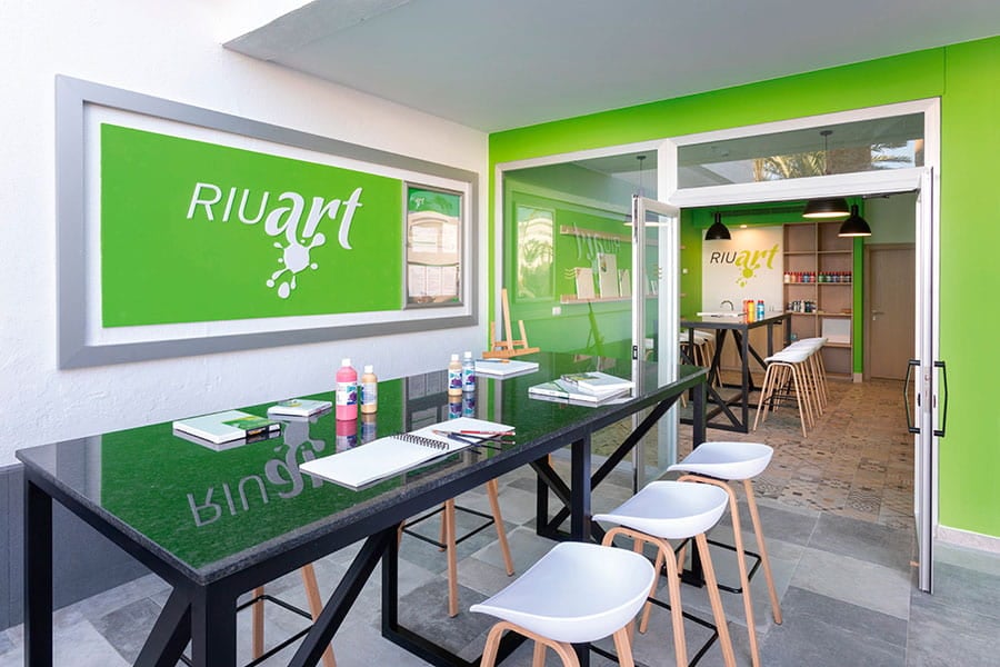 Riuart-riu-paraiso-lazarote.jpg