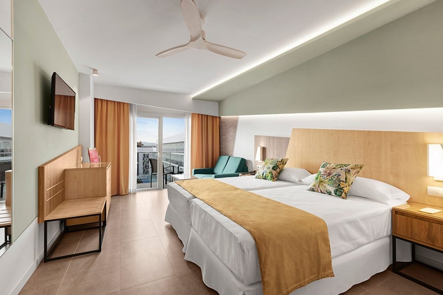 room-hotel-riu-playa-park-DBSB.jpg