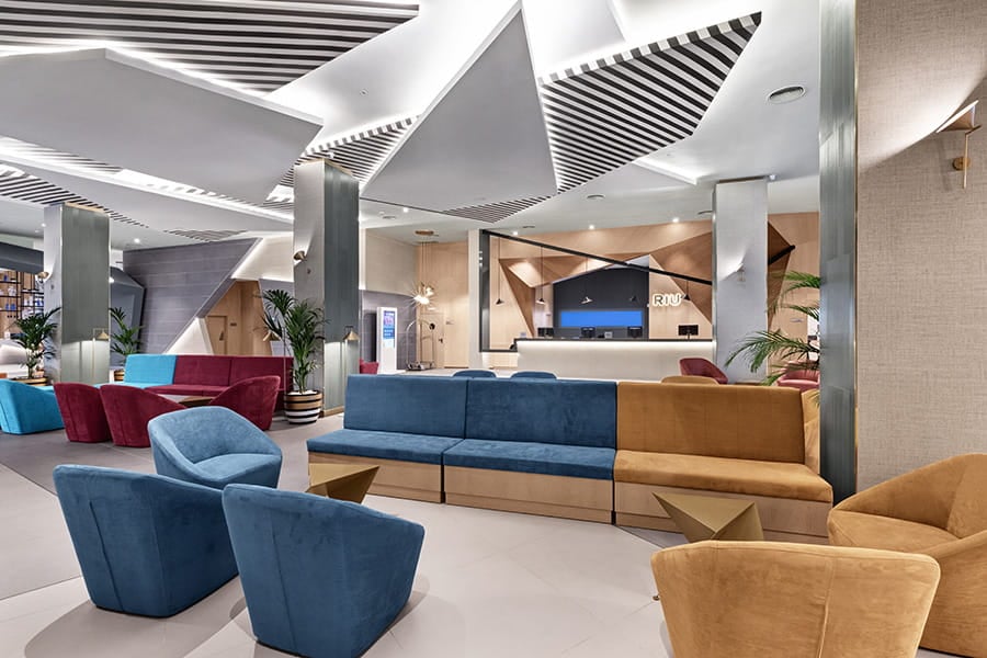 lobby-hotel-riu-playa-park-3.jpg