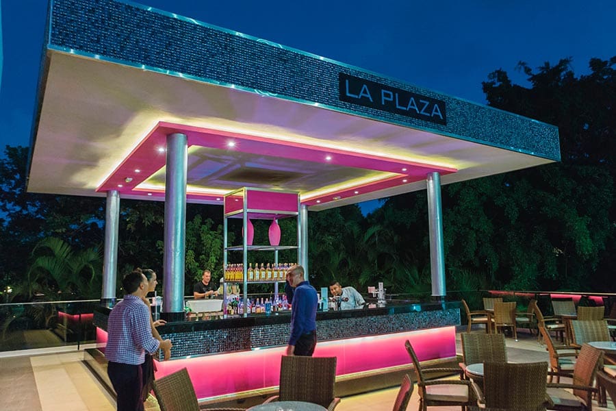 Bar-riu-playacar.jpg