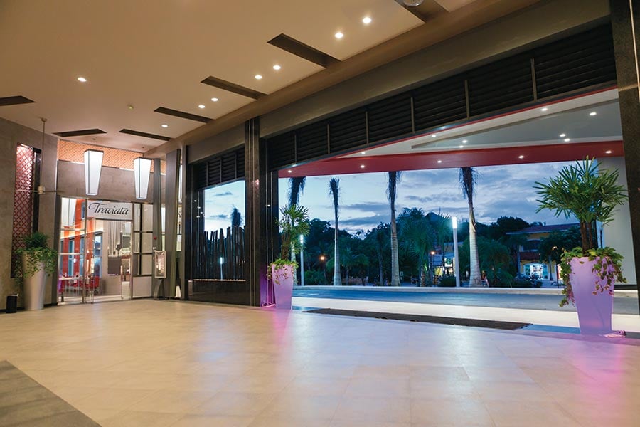 lobby-riu-playacar.jpg