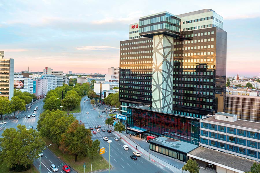 building-riu-plaza-berlin.jpg