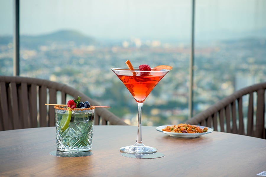 Rooftop-bar-riu-plaza-guadalajara-7.jpg