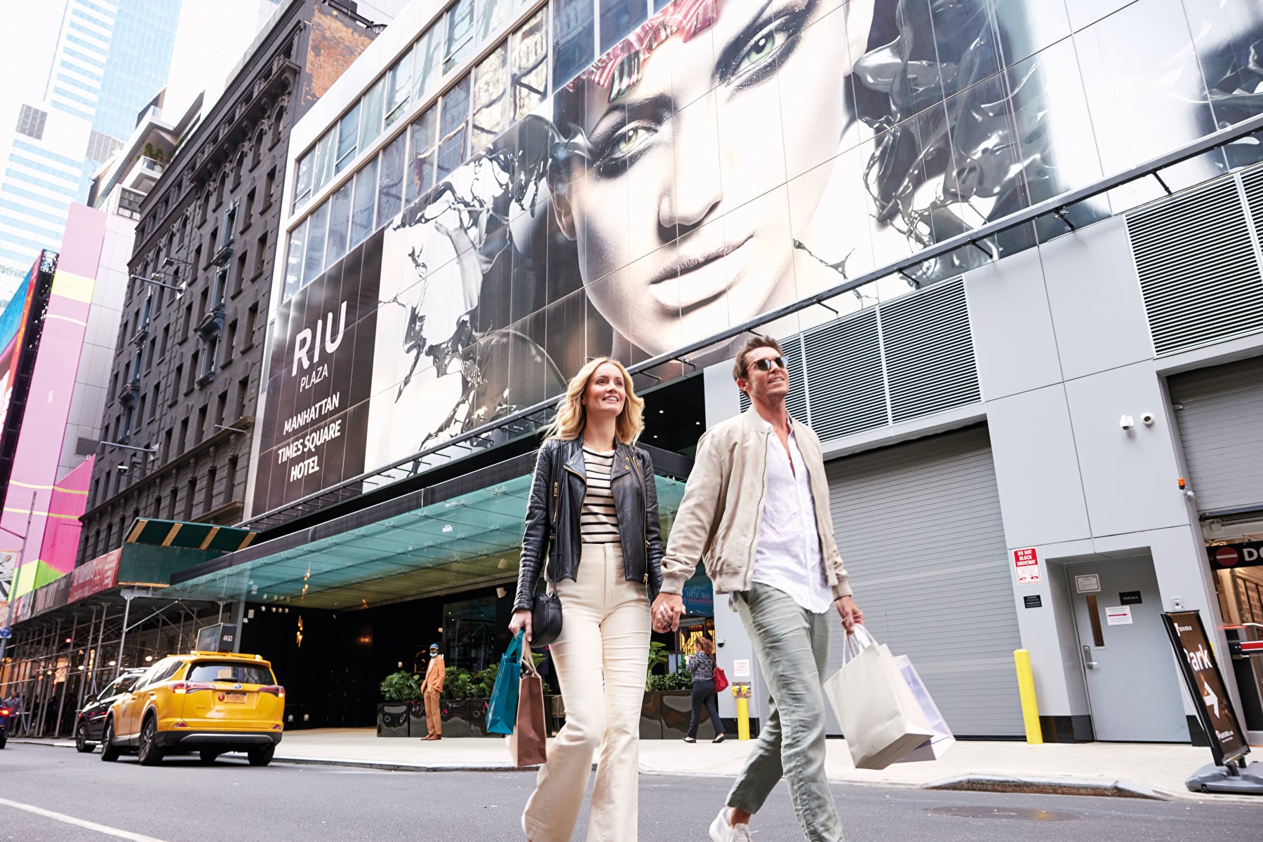 hero-riu-plaza-manhattan-times-square-v2.jpg