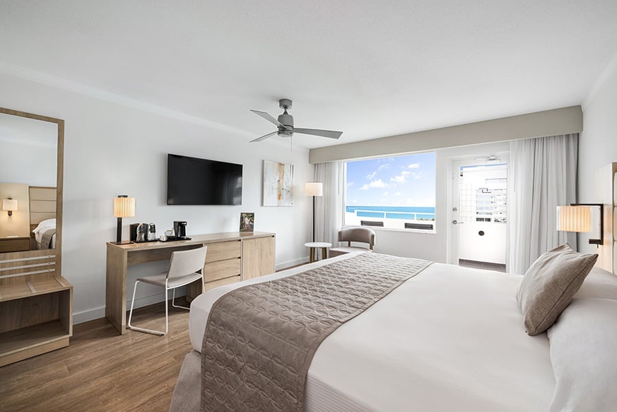 DBLK-room-riu-plaza-miami-beach.jpg