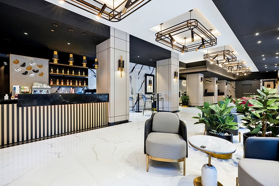 Lobby-bar-riu-plaza-toronto.jpg