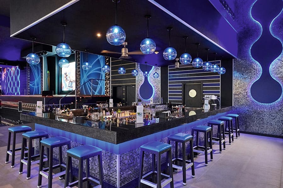 Bar-salon-riu-tequila.jpg
