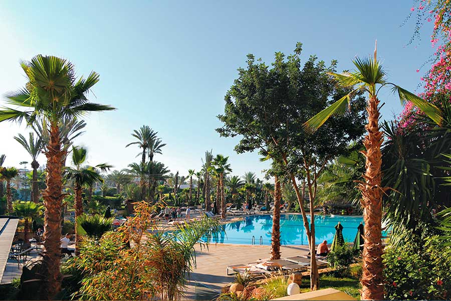Pool-riu-tikida-beach-2.jpg