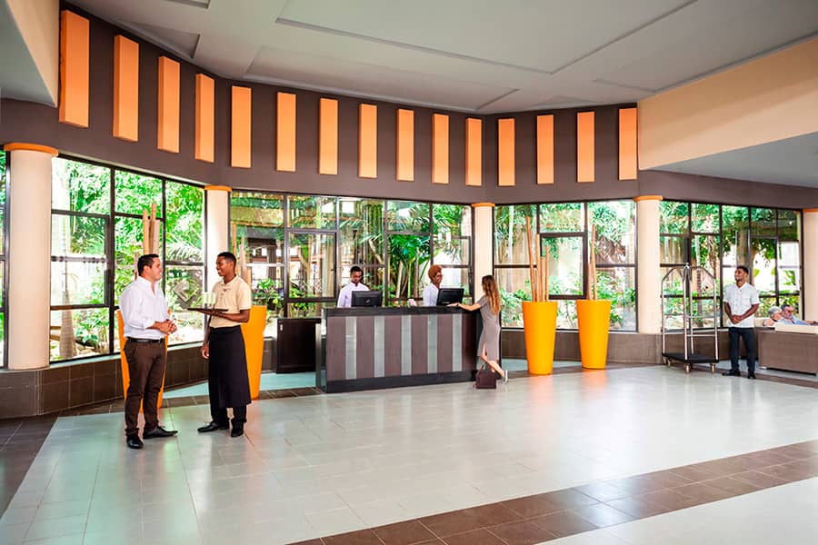 recepcion-hotel-riu-touareg.jpg
