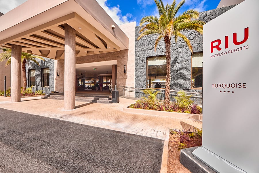 hotel-riu-turquoise-entrance.jpg