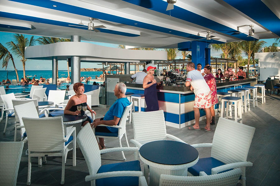 Bar-hotel-riu-reggae.jpg