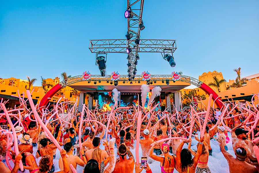 Pink-party-riu-santa-fe.jpg