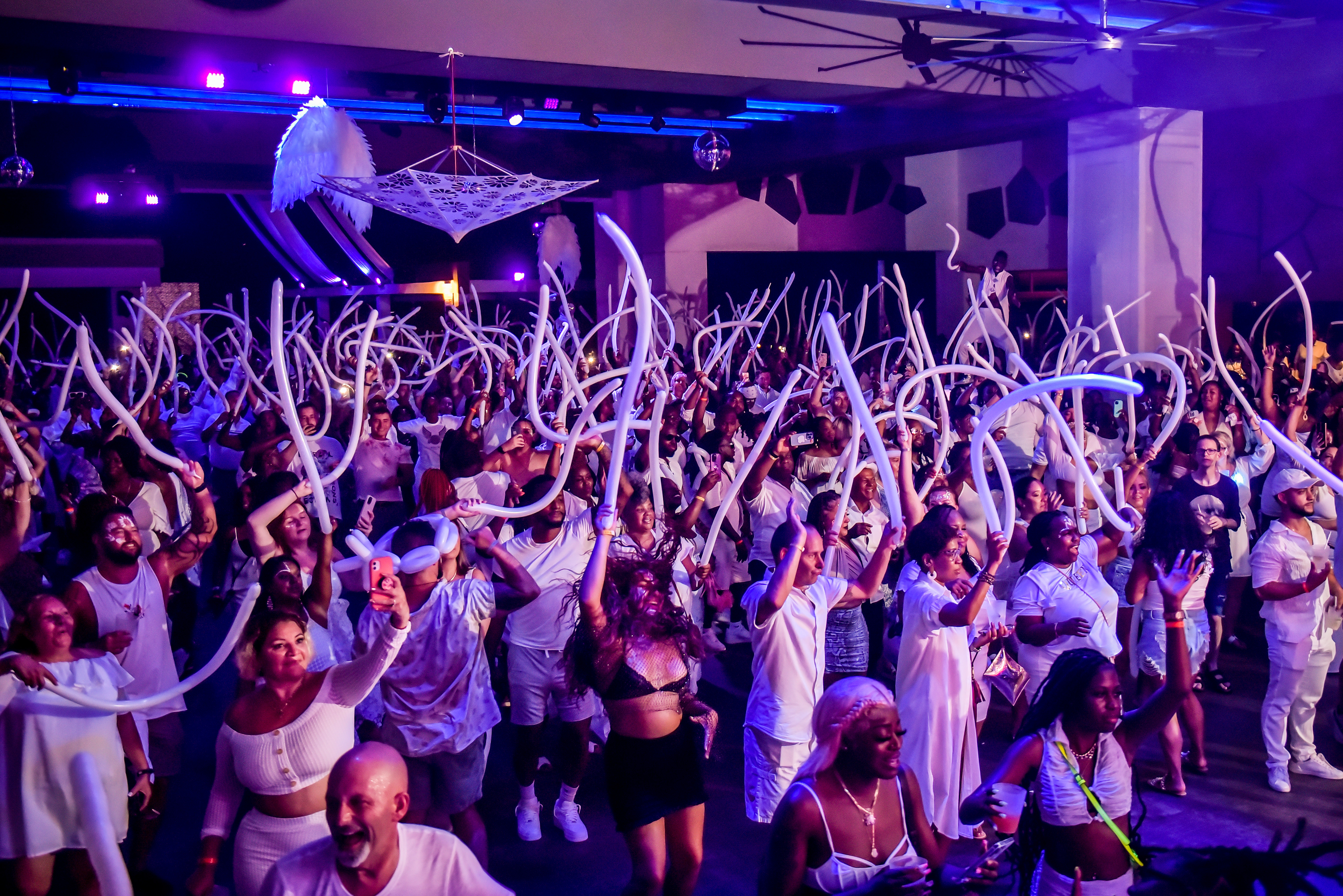 White-fam-party-5.jpg