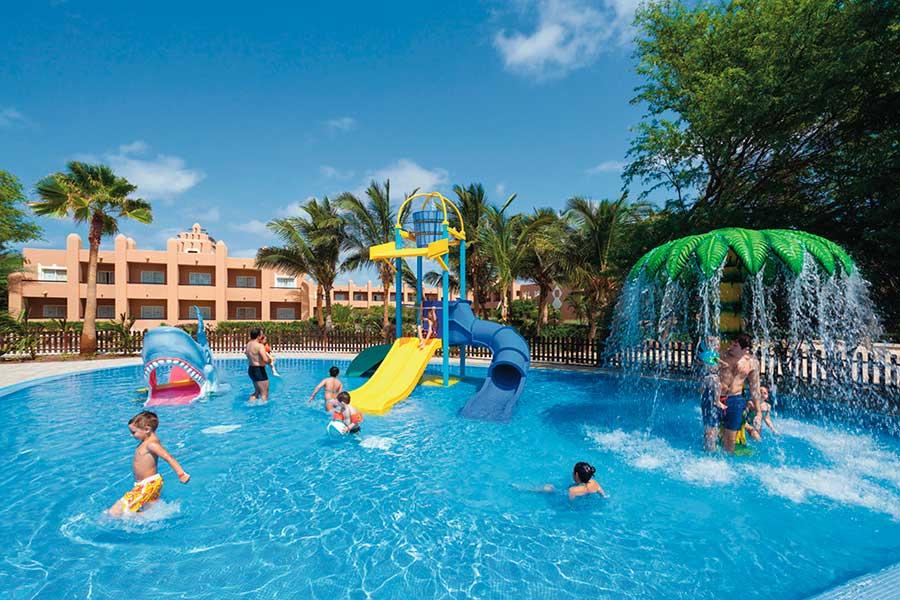 Kinderpool RIU Funana