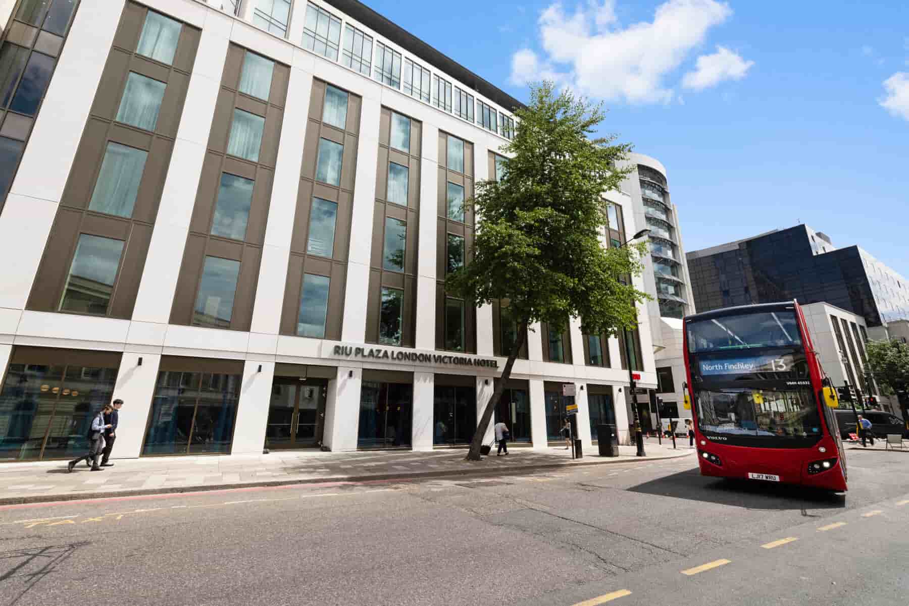 The Riu Plaza London Victoria opens its doors