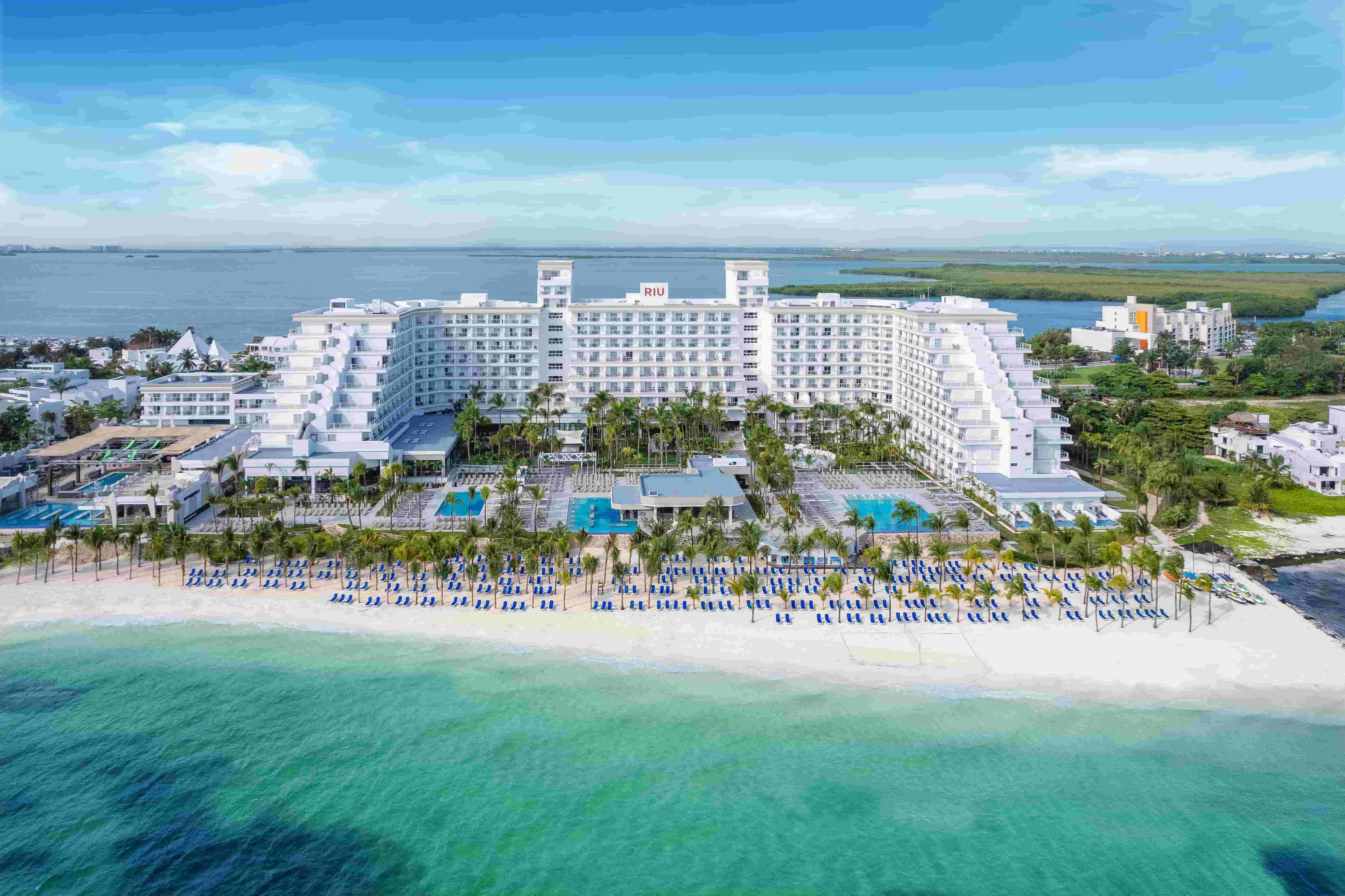 Riu completa la ristrutturazione del Riu Caribe e porta i RIU Party a Cancún